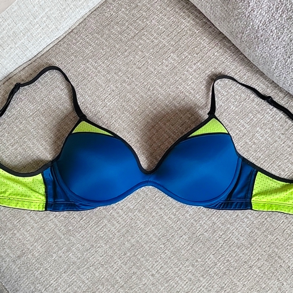 Victoria's Secret PINK bra